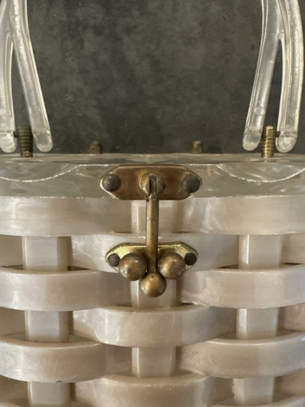 Vintage 1950s Lucite Woven Iridescent Opal Oval Purse Pocketbook 8” x 4” - Picture 3 of 16